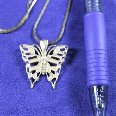 LOT#G193: Stamped 14K (Italy) Necklace & Pendant [5.3g]