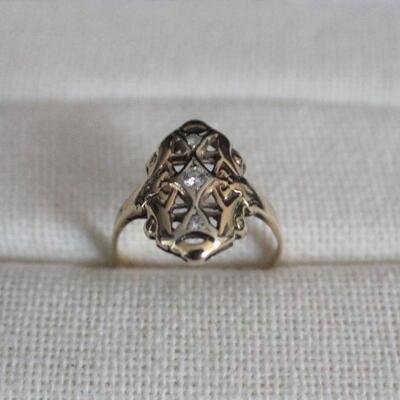 LOT#G194: Stamped 14K 3 "Diamond" Deco Ring [2.2g]