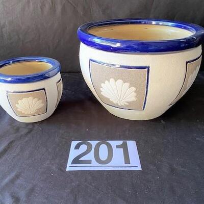 LOT#W201: Seashell Flower Pots