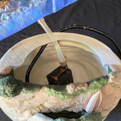 LOT#W204: Tabletop Fountain