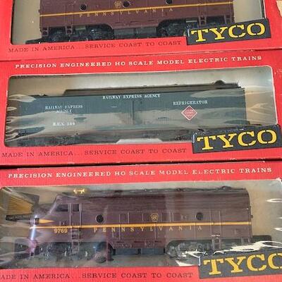 LOT#W206: H-O Train Lot #1