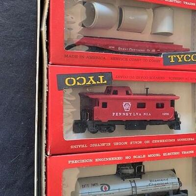 LOT#W206: H-O Train Lot #1