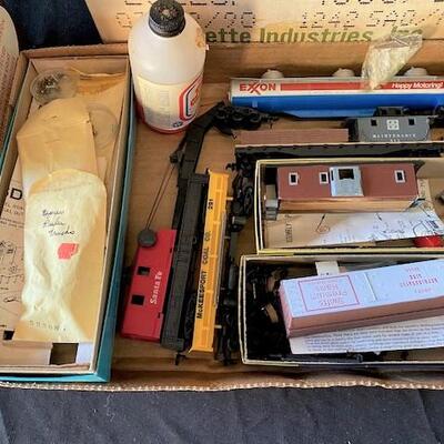 LOT#W207: H-O Train Lot #2