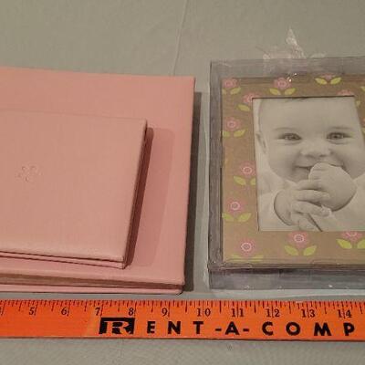 Lot 336: Assorted Photo Albums NEW and Photo Frame NEW