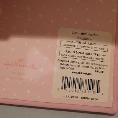 Lot 336: Assorted Photo Albums NEW and Photo Frame NEW