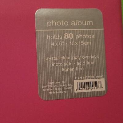 Lot 337: (2) New 4x6 Photo Albums