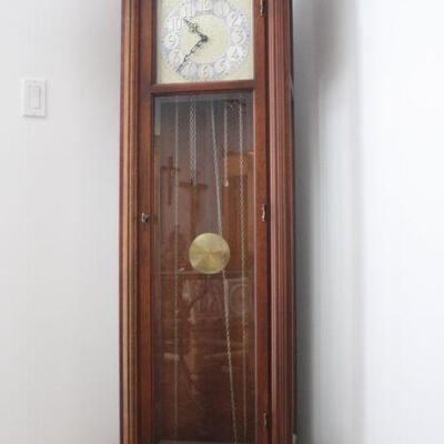 Lot #39: Impressive Vintage Midcentury Colonial of Zeeland Grandfather Clock