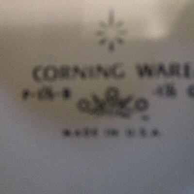 #64 Corning Ware dish with lid and Pyrex bowl with lid