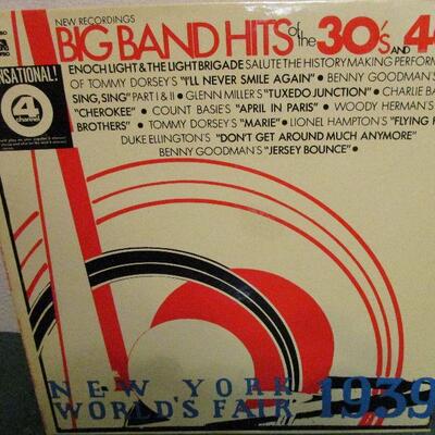 #73 Vintage New Recordings BIG BAND HITS of the 30's and 40's, 1970