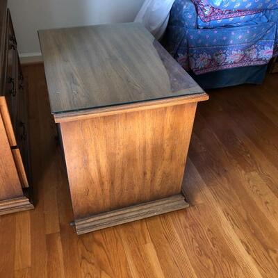 Lot 22 - Matching Rolling Dresser & Side Table
