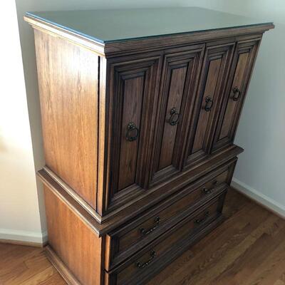 Lot 22 - Matching Rolling Dresser & Side Table
