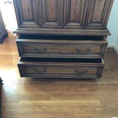 Lot 22 - Matching Rolling Dresser & Side Table