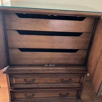 Lot 22 - Matching Rolling Dresser & Side Table