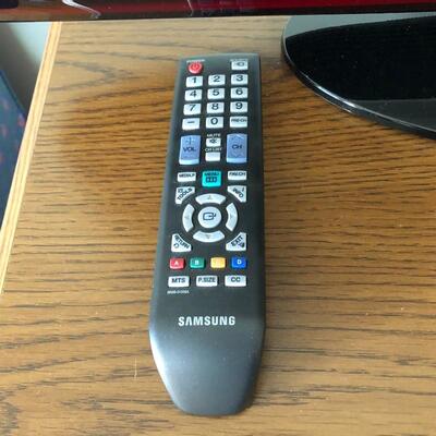 Lot 23 - Samsung 32â€ Flatscreen TV