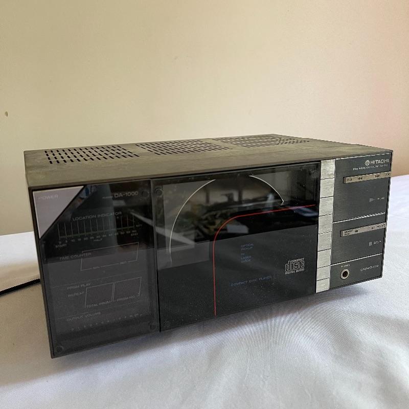 Lot 28 Hitachi DA1000 CD player