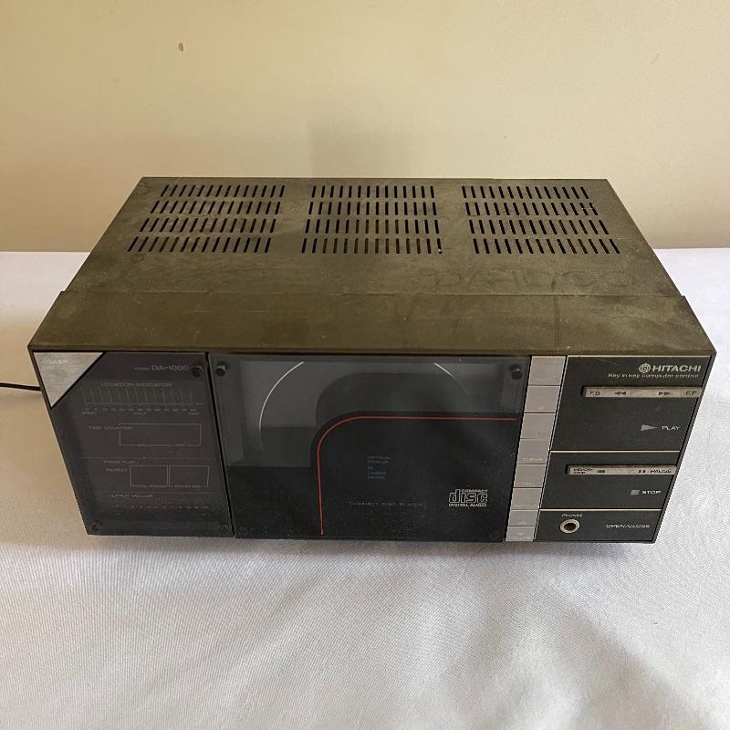 Lot 28 - Hitachi DA-1000 CD player