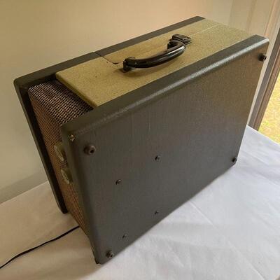Lot 30 - Voice of Music Portable Turntables and more