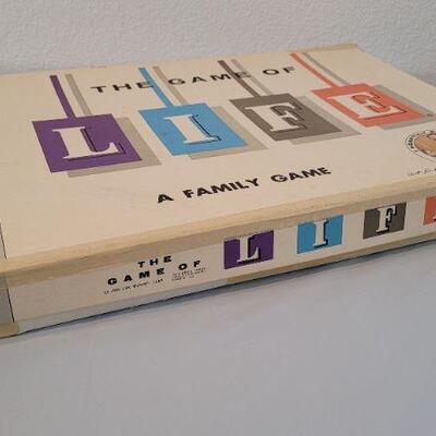 Lot 5: Vintage THE GAME OF LIFE Board Game 