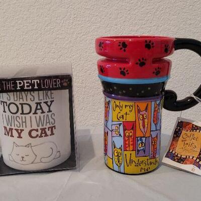 Lot 20: (2) New CAT THEME Coffee Beverage Mugs