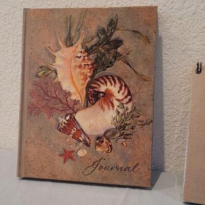 Lot 27: Assorted NEW CAT THEME Products (Journal and Notepad)
