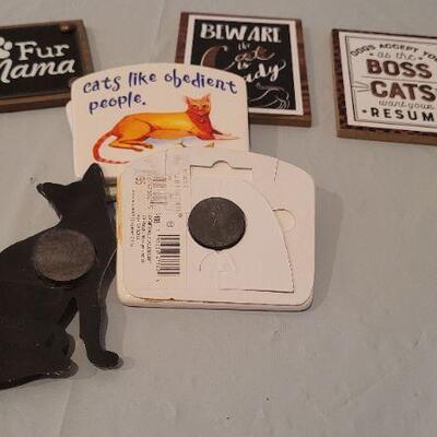 Lot 33: Assorted CAT THEME Magnets Fun