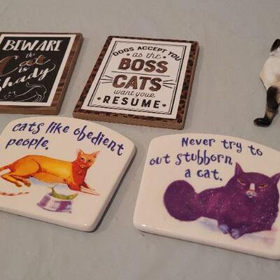 Lot 33: Assorted CAT THEME Magnets Fun