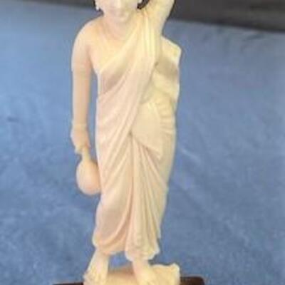 LOT#Y260: Thai Ivory Figure on Vase (VALID FL ID REQUIRED)
