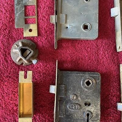 LOT#G275: Vintage Mortise