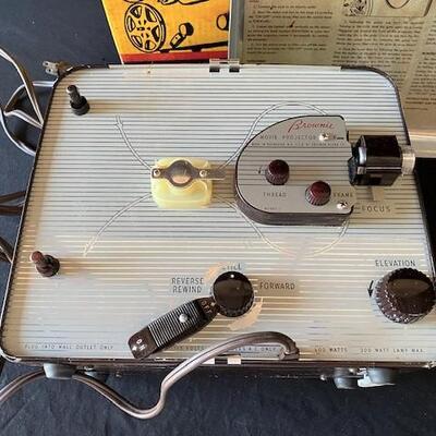 LOT#G282: 8mm Projector Lot