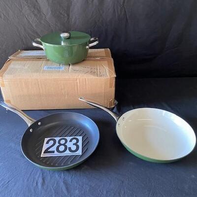 LOT#G283: 4 Piece NOS Cook Essential Cookware