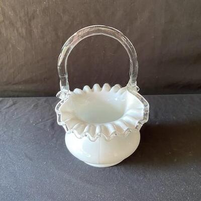 LOT#G291: Fenton Silvercrest Basket