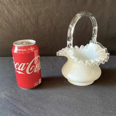 LOT#G291: Fenton Silvercrest Basket