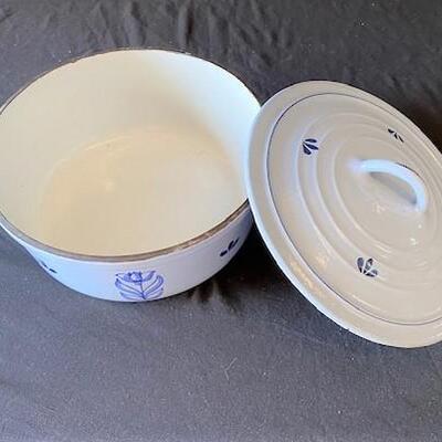 LOT#G294: Delft Style Casserole