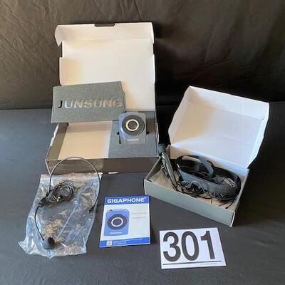 LOT#U301: NOS Junsung Gigaphone Amplifier & Microphone