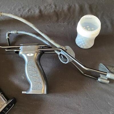 LOT#U307: Airsoft & Sling Shot Lot