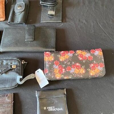 LOT#U309: Wallet Lot