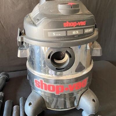 LOT#U310: 4.5HP Shop Vac with Accessories
