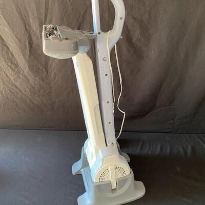 LOT#U316: Black & Decker Floor Sweeper