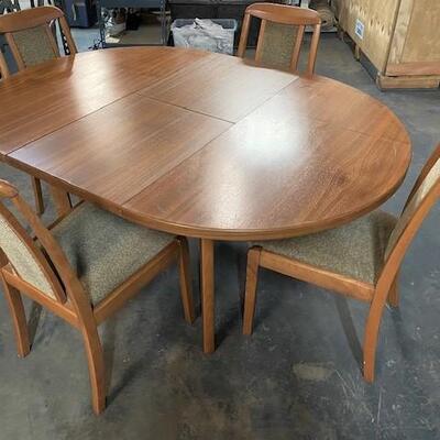 LOT#A361: Mid-Century Teak Laminate Table & Chairs