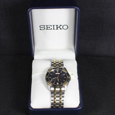 LOT#T367: Men's Seiko Watch (7N43-6A89)