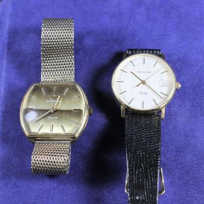 LOT#T370: Pair of Men's Whittnauer Watches