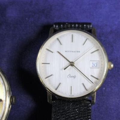 LOT#T370: Pair of Men's Whittnauer Watches