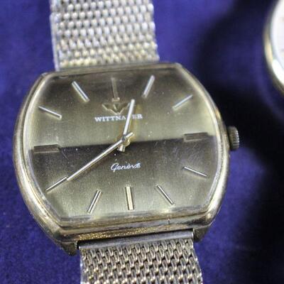 LOT#T370: Pair of Men's Whittnauer Watches