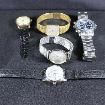LOT#T373: Five Piece Men's Watch Lot