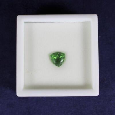 LOT#R384: Trillion, Colored Obsidian 1.0carat