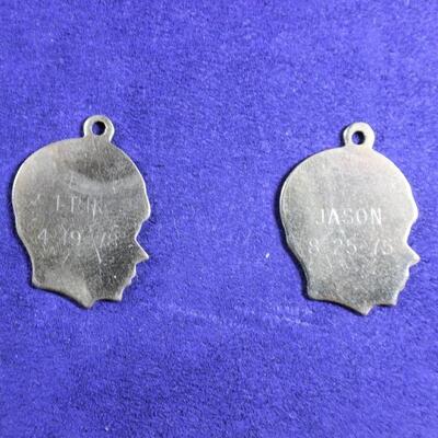 LOT#G390: Stamped 12K Silhouette Charms [4.5g]