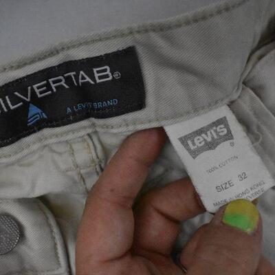 Levi's Silvertab Carpenter Shorts size 32, Off White