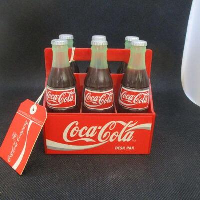 Lot 8 - 1995 Coca Cola Desk Pak