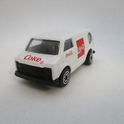 Lot 12 - 1988 Hartoy Coca Cola Van White