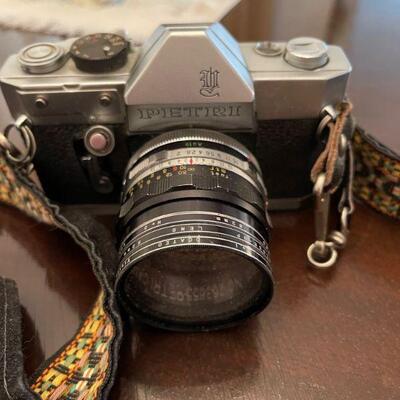 Petri 35mm camera 